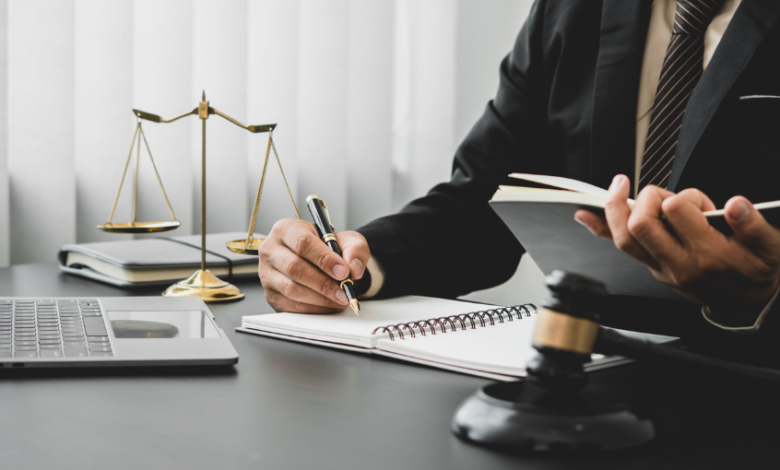 The Benefits of Working with a Trusted Injury Law Firm on Your Case