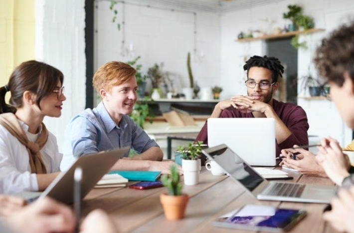 H1 - Real-Time Project Visibility: Why Monday Needs to Talk to Slack